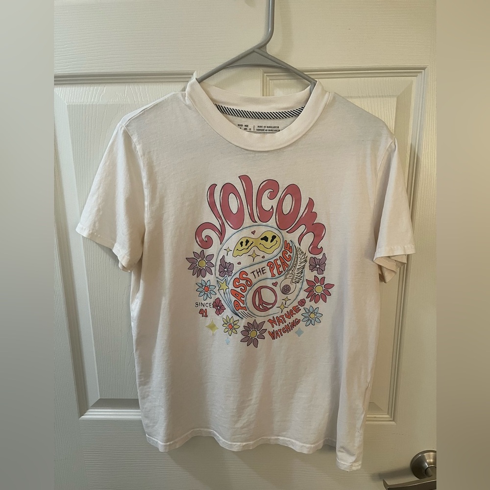 Volcom psychedelic 70s happy face T-shirt size medium